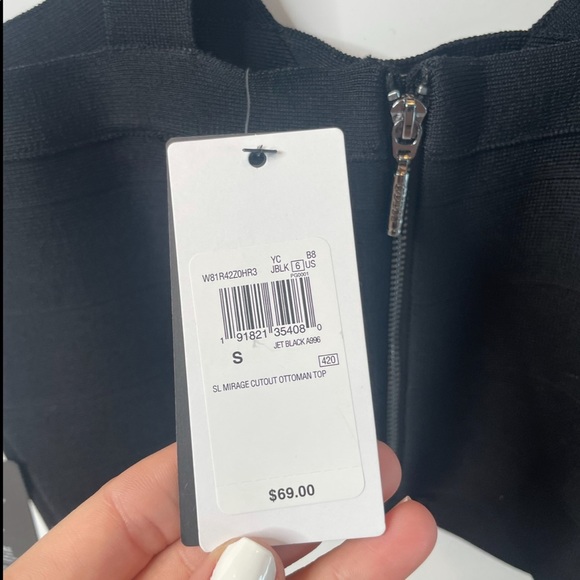 Guess black crop top - Picture 3 of 3